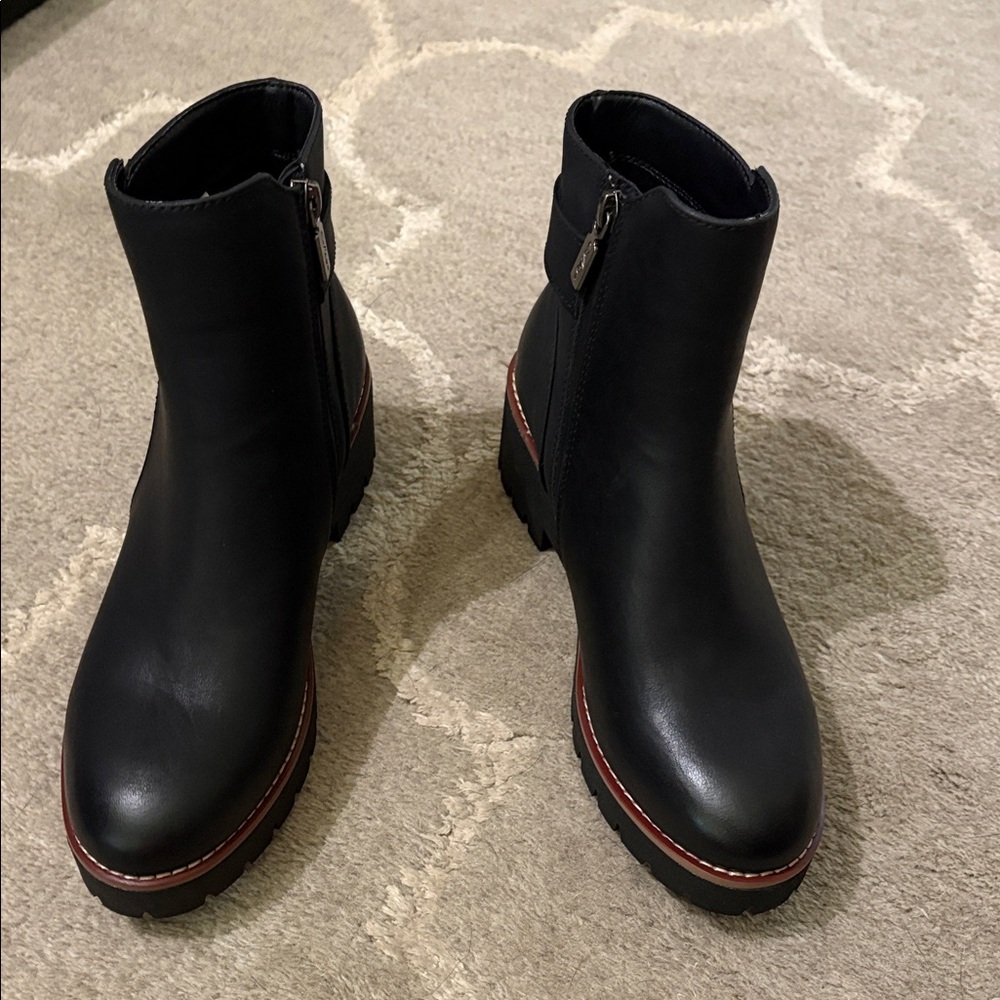 Aqua College Desiree Lug nubuck black ankle chunky boot Size 7 - Picture 12 of 17